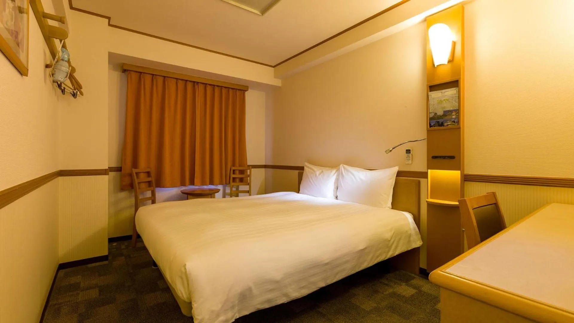 Toyoko Inn Hokkaido Kushiro Juji-Gai Hotel